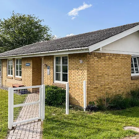 2 Bedroom Stunning In